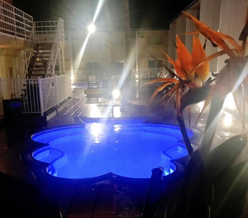 Sol Springs Inn Катидрал-Сити Экстерьер фото